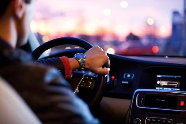 10 Astuces Incontournables pour une Expérience Automobile Optimale