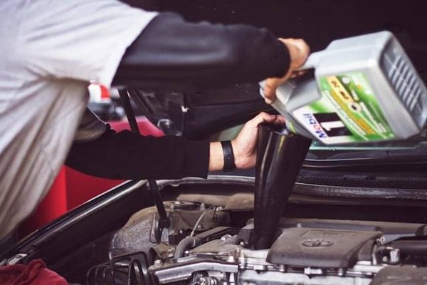 Les 10 réparations automobiles courantes que chaque conducteur devrait connaître